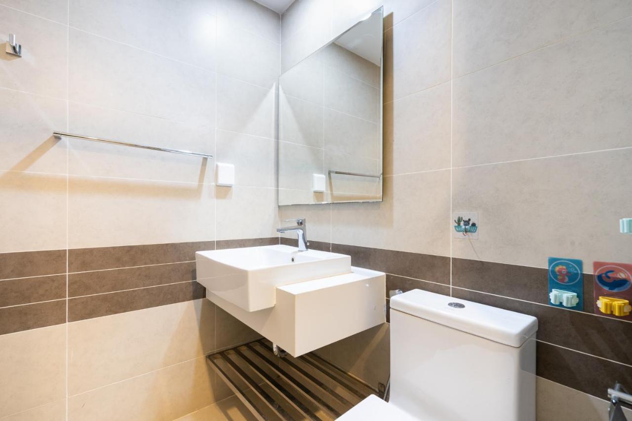 River Inn Apartment With Pool & Gym Ho Chi Minh City Bagian luar foto